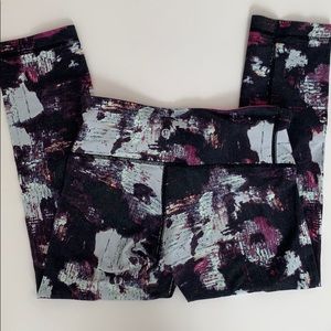 Lulu Lemon Wunderunder crop pants